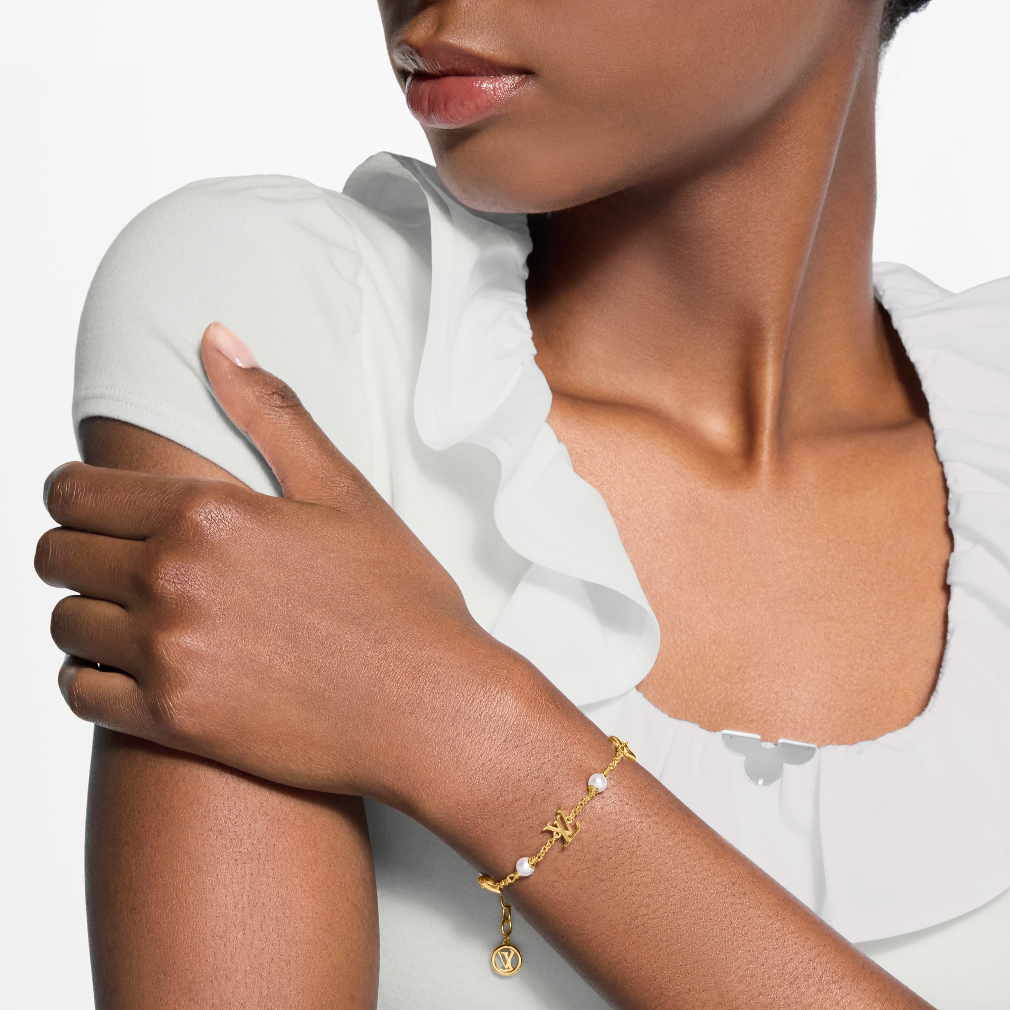 LV Heart Bracelet S00 - Women - Fashion Jewelry | LOUIS VUITTON ®